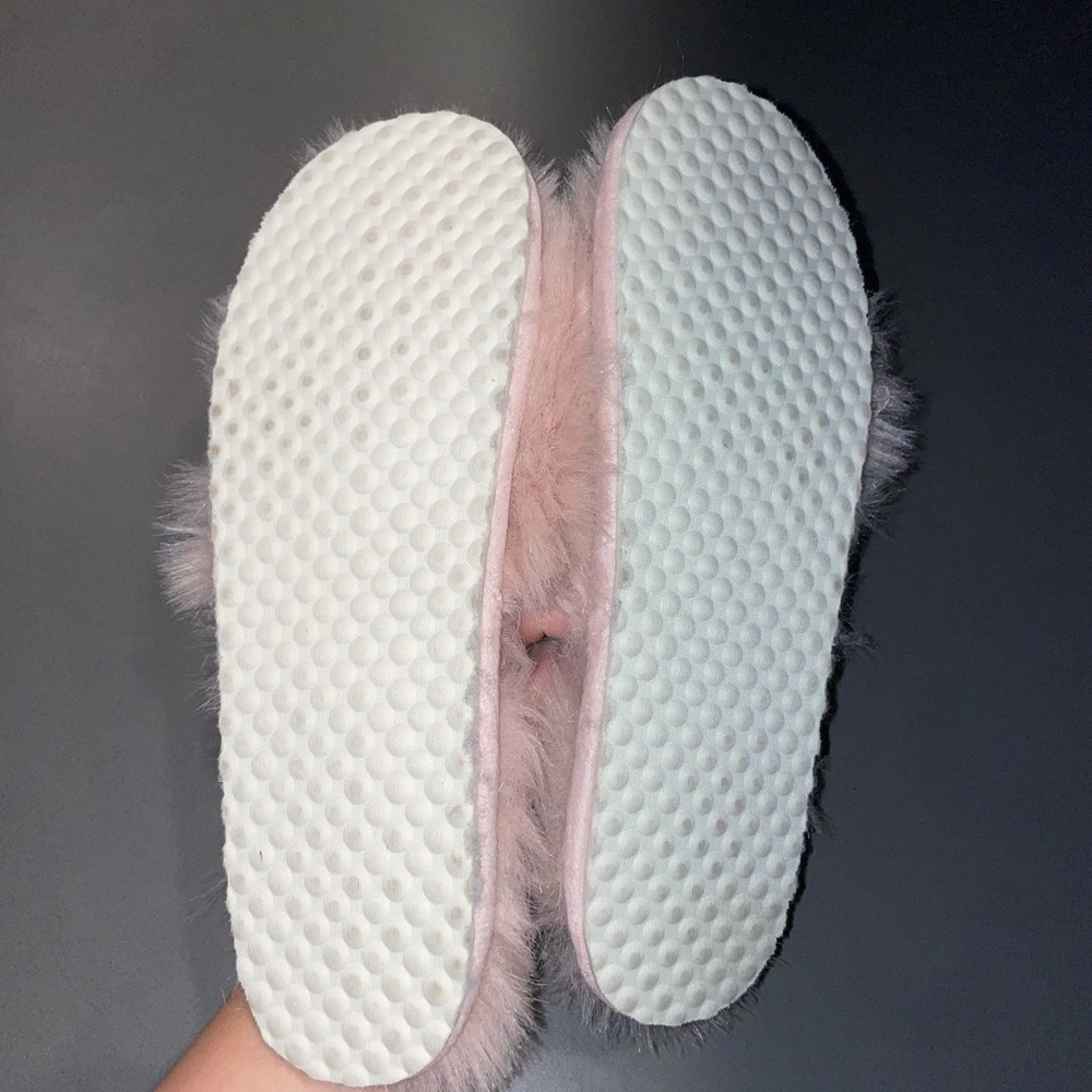 RH Teen “Kashmir Faux Fur slides” - Picture 5 of 6
